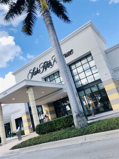 DIOR, 5395 Tamiami Trl N, Naples, FL 34108, US .